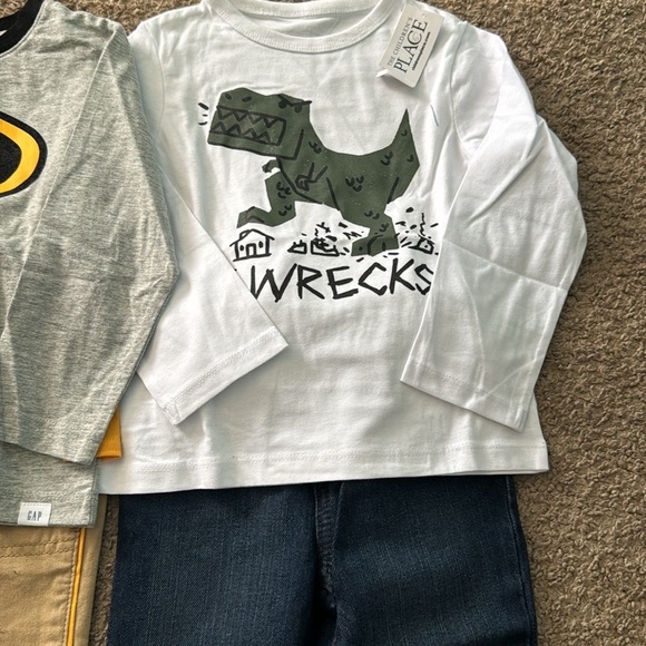 Toddler boy clothes bundle 2T - Picture 3 of 5
